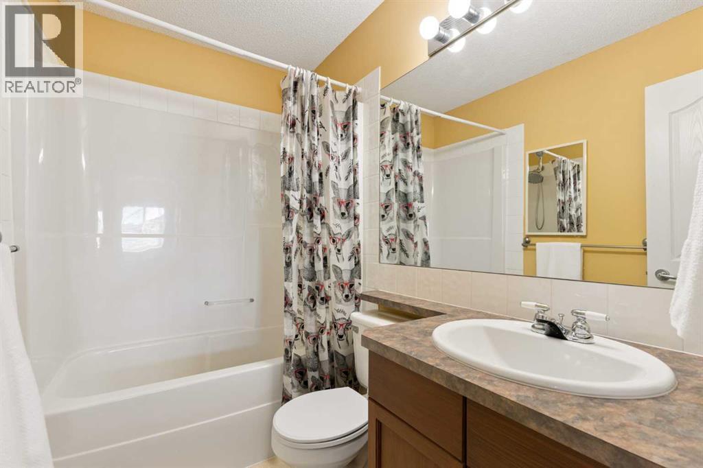 11 Somerglen Court Sw, Calgary, Alberta  T2Y 3V5 - Photo 26 - A2323476