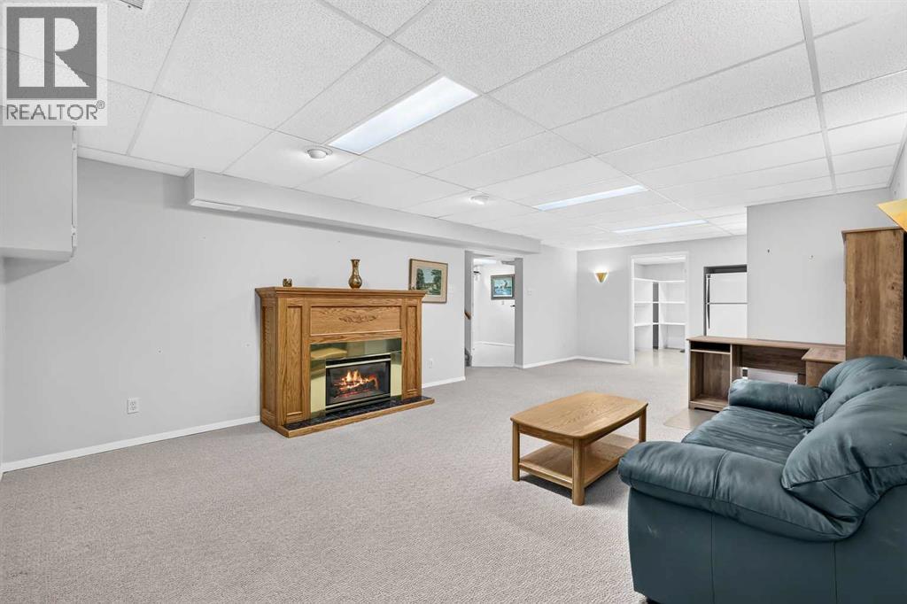 3227 Collingwood Drive Nw, Calgary, Alberta  T2L 0R7 - Photo 30 - A2323819