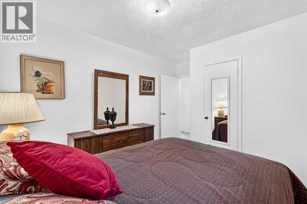 3227 Collingwood Drive Nw, Calgary, Alberta  T2L 0R7 - Photo 25 - A2323819