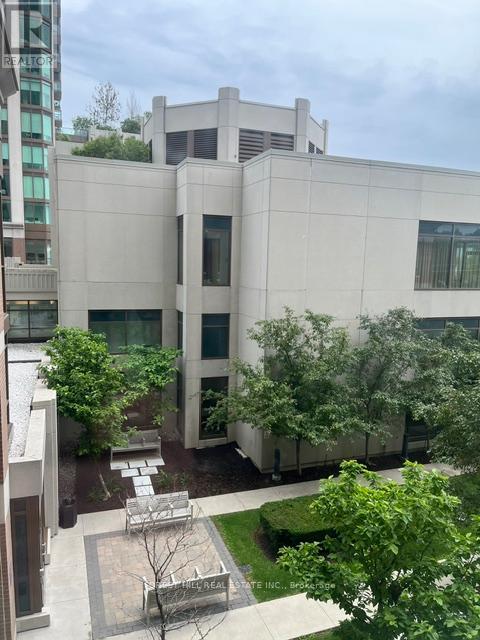 301 - 320 Tweedsmuir Avenue, Toronto, Ontario  M5P 2Y3 - Photo 6 - C13494314
