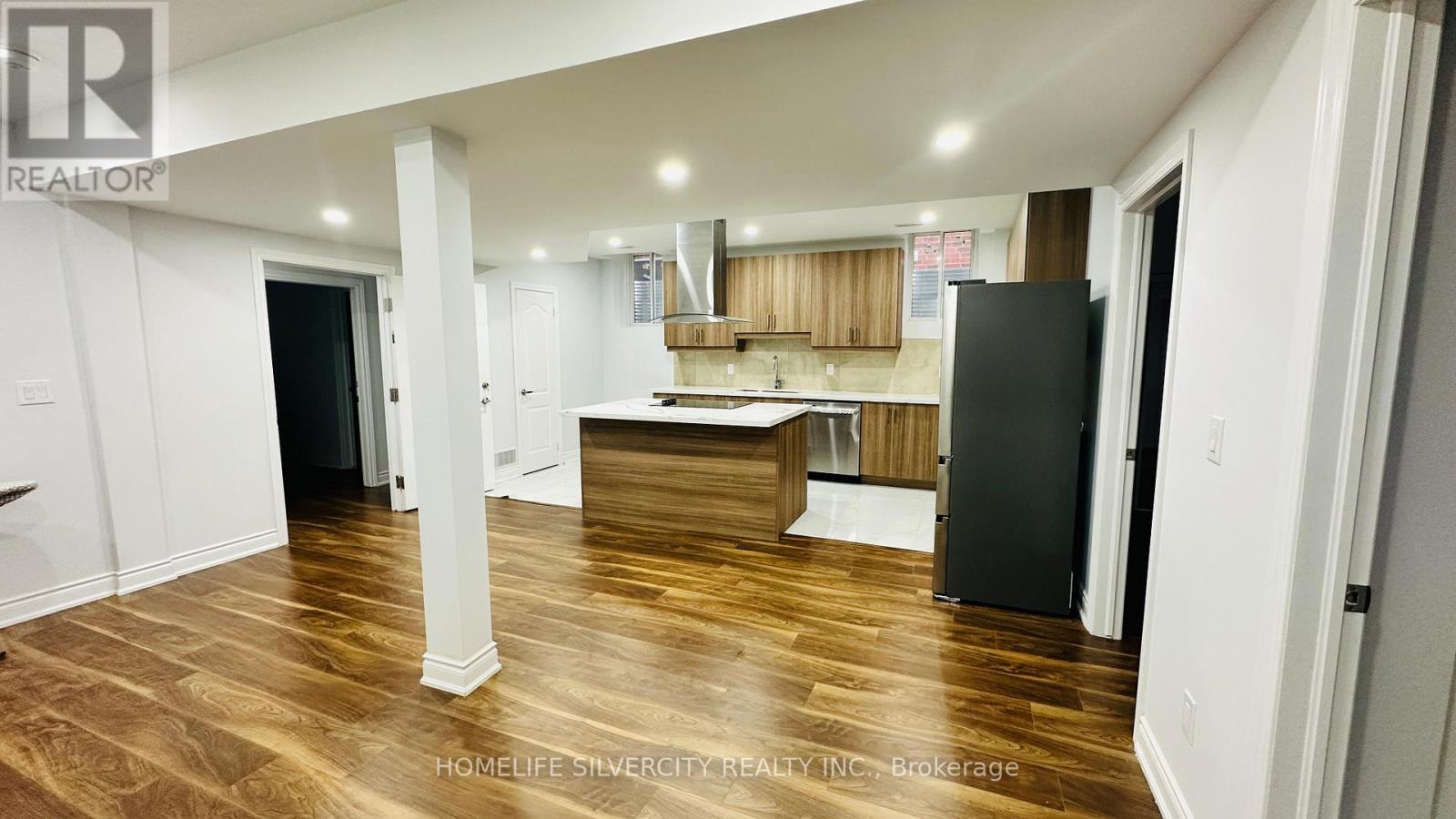 Bsmnt - 5 Valleyway Drive, Brampton, Ontario  L6X 0E4 - Photo 6 - W13236392