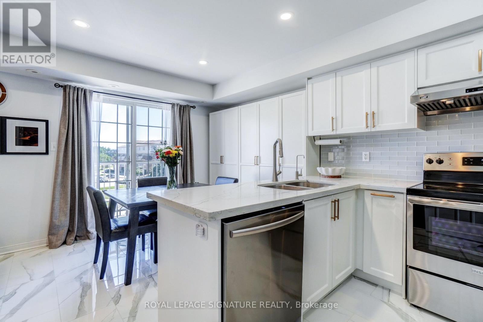 35 - 200 Mclevin Avenue, Toronto, Ontario  M1B 6A2 - Photo 12 - E13494364