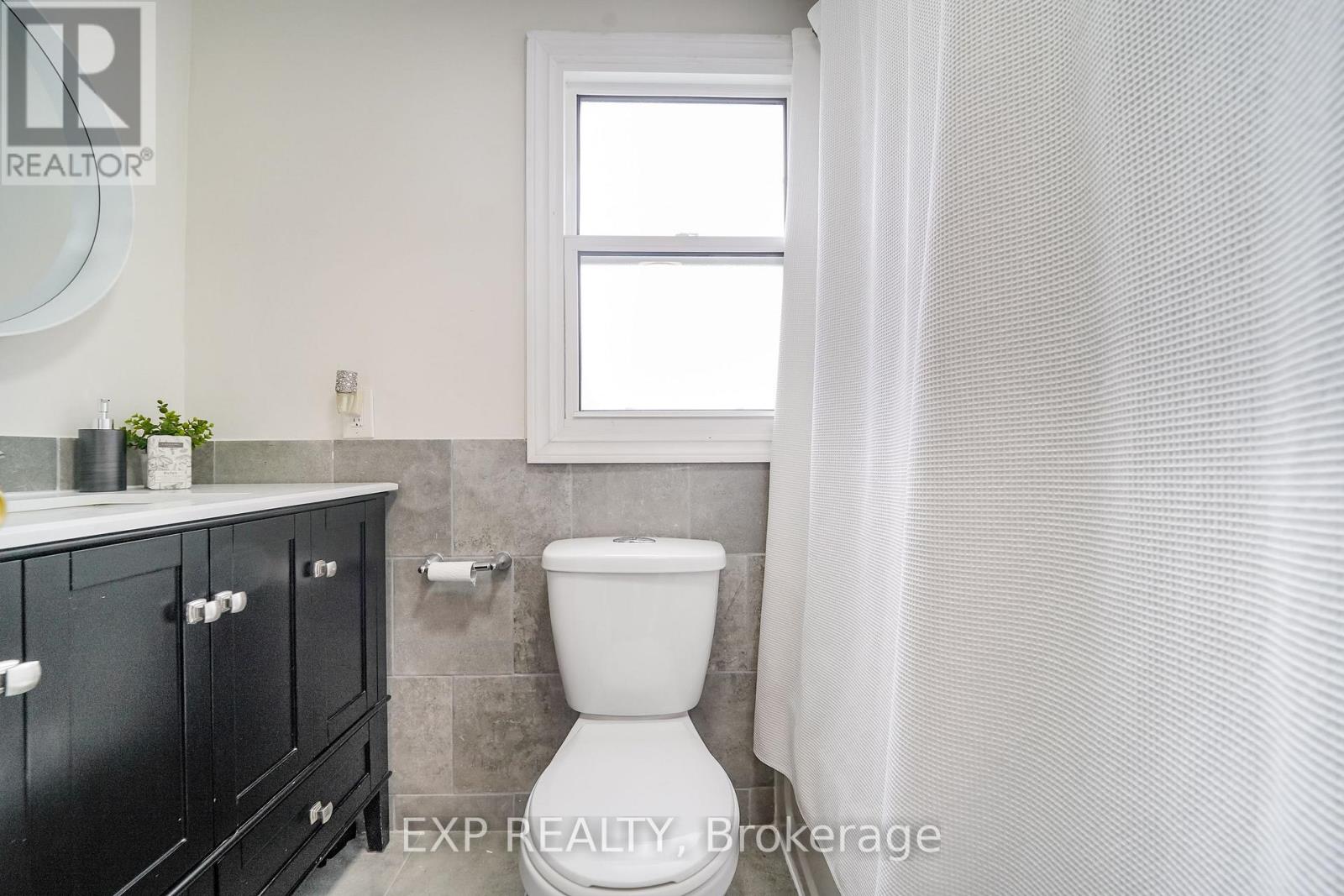 246 Mary Street N, Oshawa, Ontario  L1G 5C4 - Photo 21 - E13494412