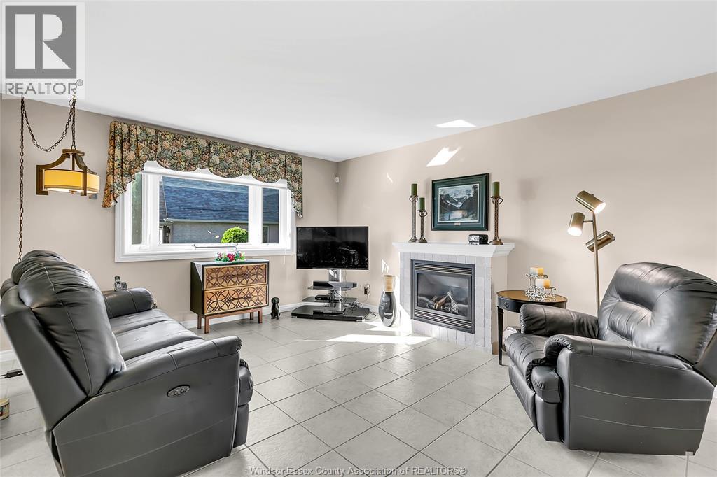 1385 Imperial Crescent, Windsor, Ontario  N9G 2T6 - Photo 8 - 26015315
