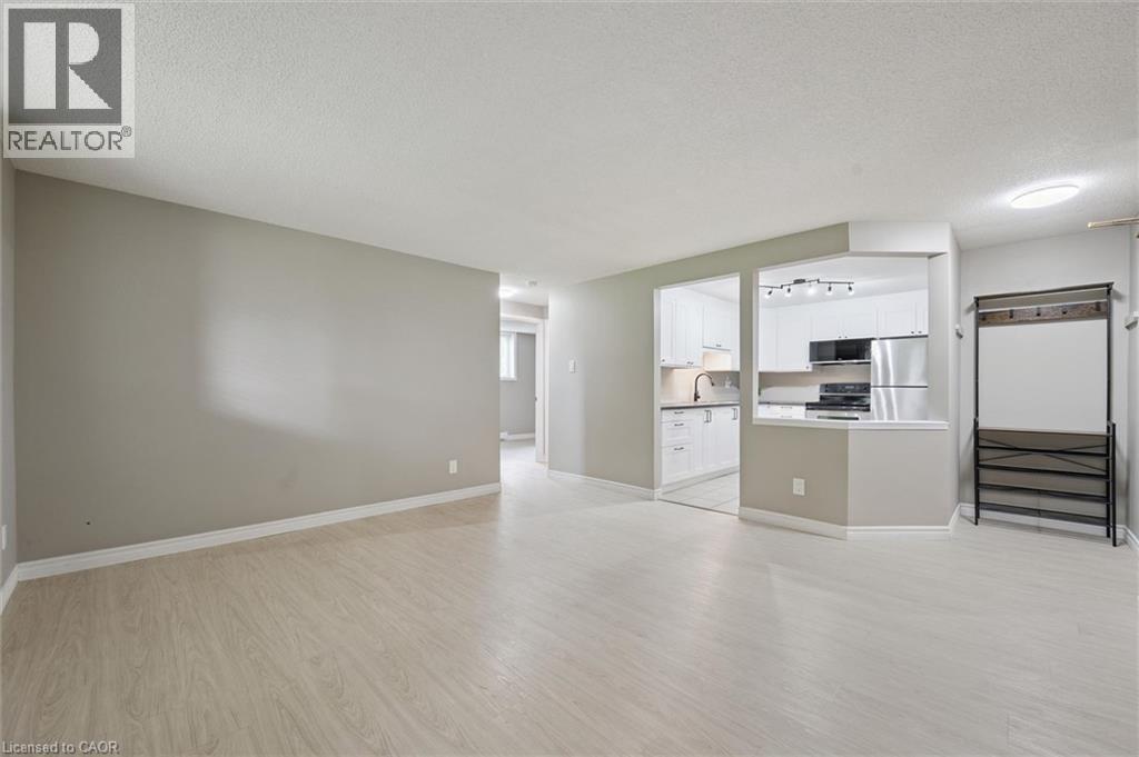 565 Greenfield Avenue Unit# 803, Kitchener, Ontario  N2C 2P5 - Photo 4 - 40843265
