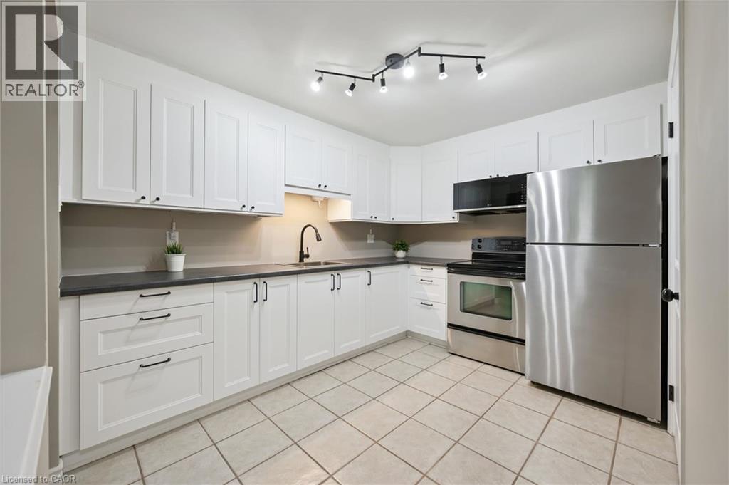 565 Greenfield Avenue Unit# 803, Kitchener, Ontario  N2C 2P5 - Photo 7 - 40843265