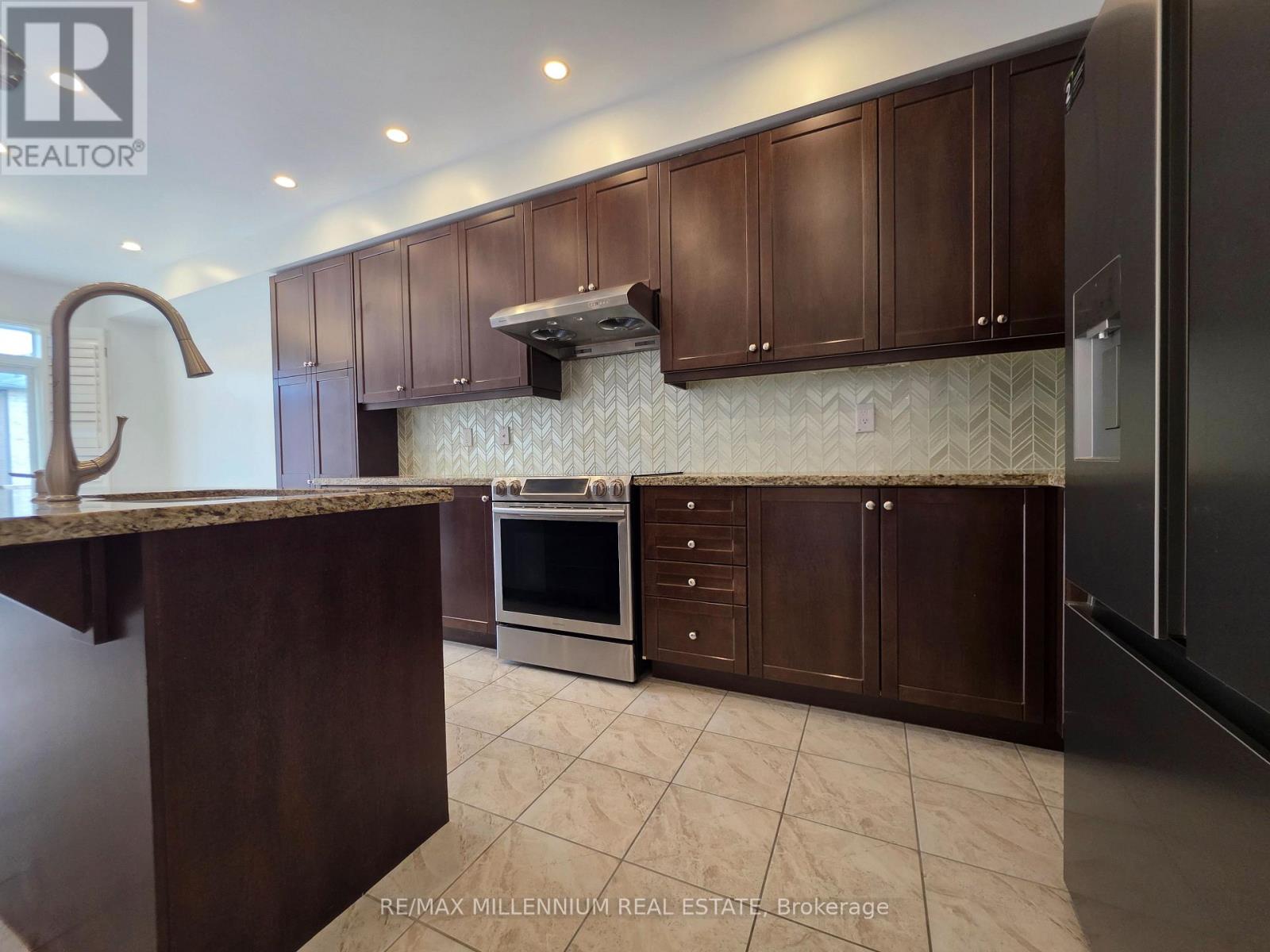 253 East's Corners (Main & 2nd Floors) Boulevard S, Vaughan, Ontario  L4H 4L7 - Photo 10 - N13494346