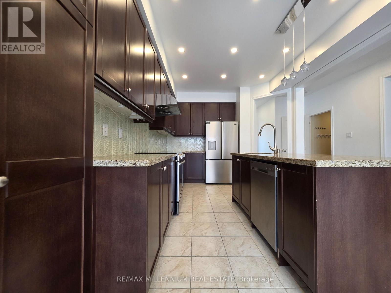253 East's Corners (Main & 2nd Floors) Boulevard S, Vaughan, Ontario  L4H 4L7 - Photo 11 - N13494346