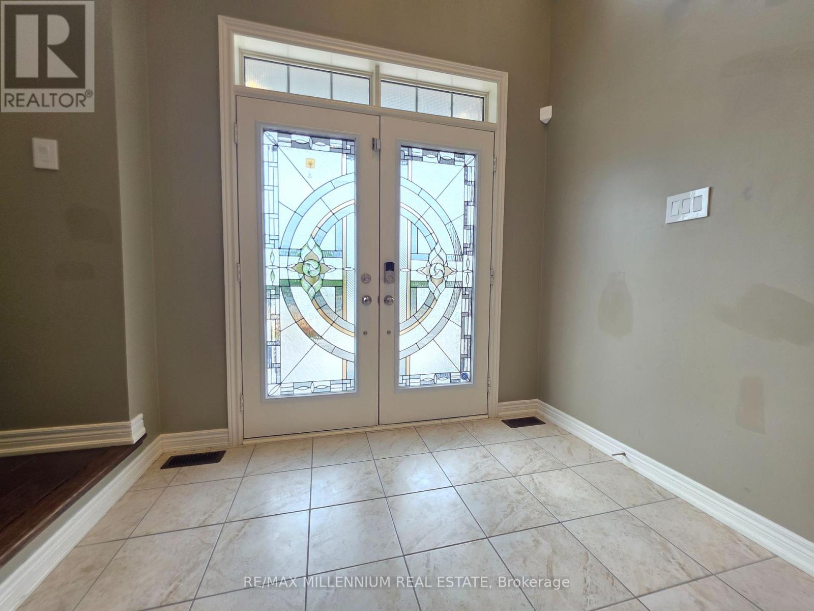 253 East's Corners (Main & 2nd Floors) Boulevard S, Vaughan, Ontario  L4H 4L7 - Photo 17 - N13494346
