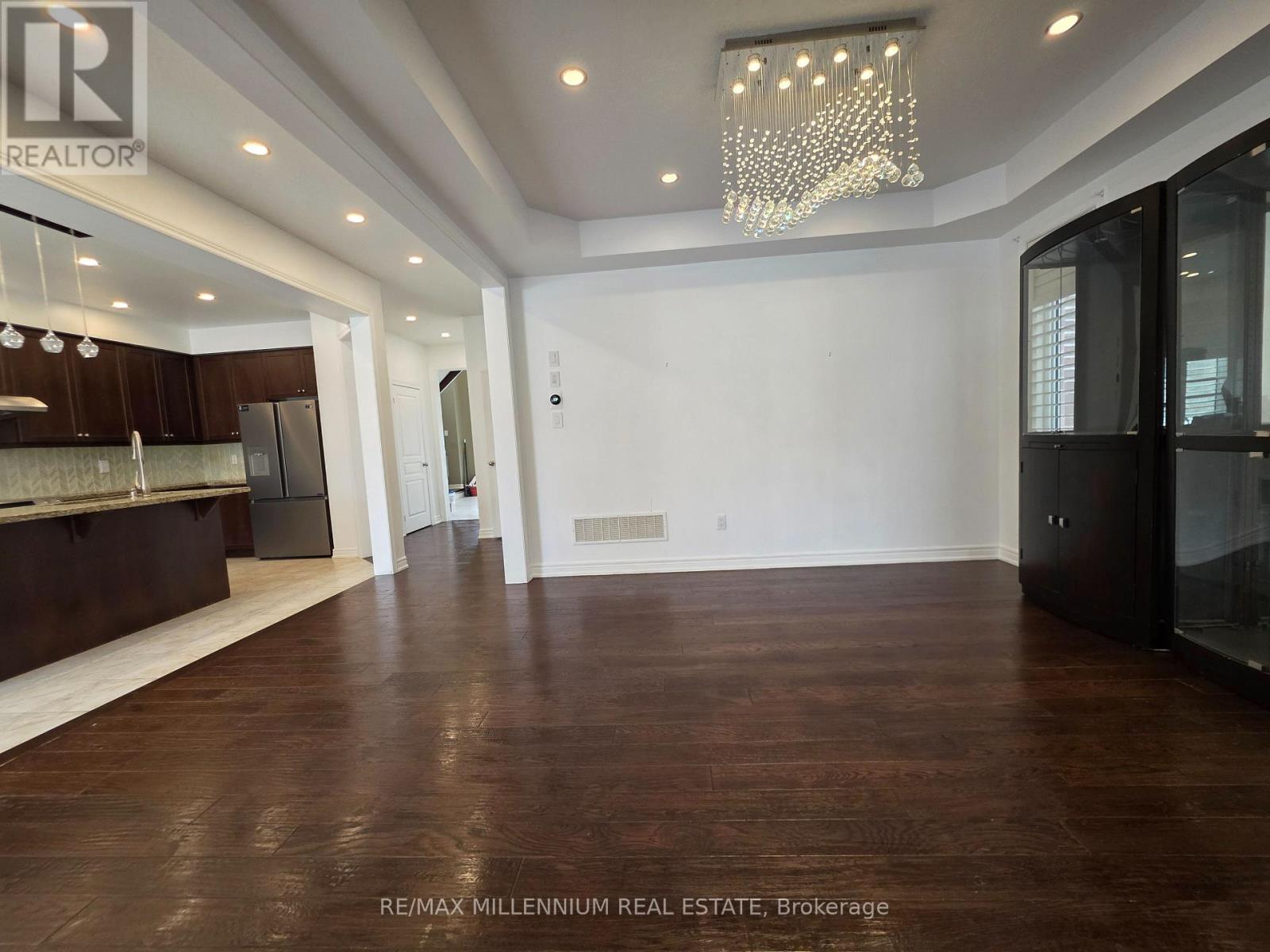 253 East's Corners (Main & 2nd Floors) Boulevard S, Vaughan, Ontario  L4H 4L7 - Photo 4 - N13494346