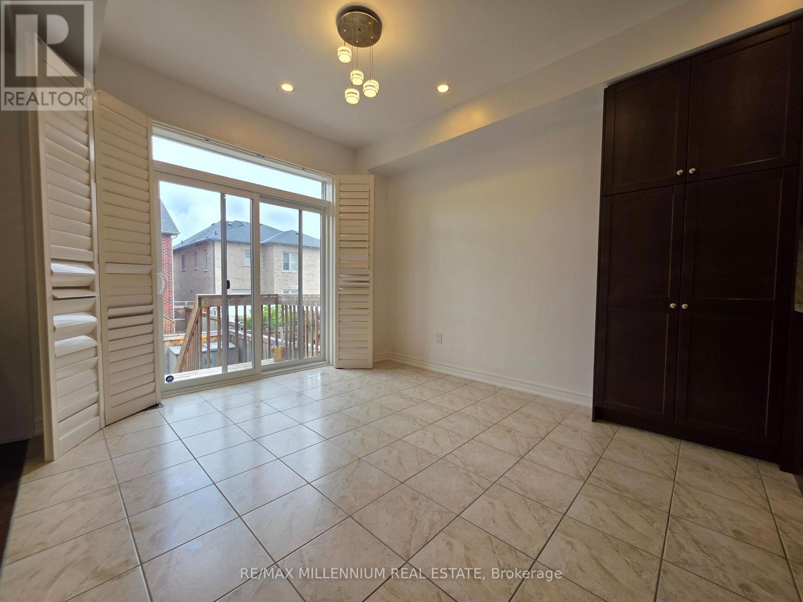 253 East's Corners (Main & 2nd Floors) Boulevard S, Vaughan, Ontario  L4H 4L7 - Photo 7 - N13494346