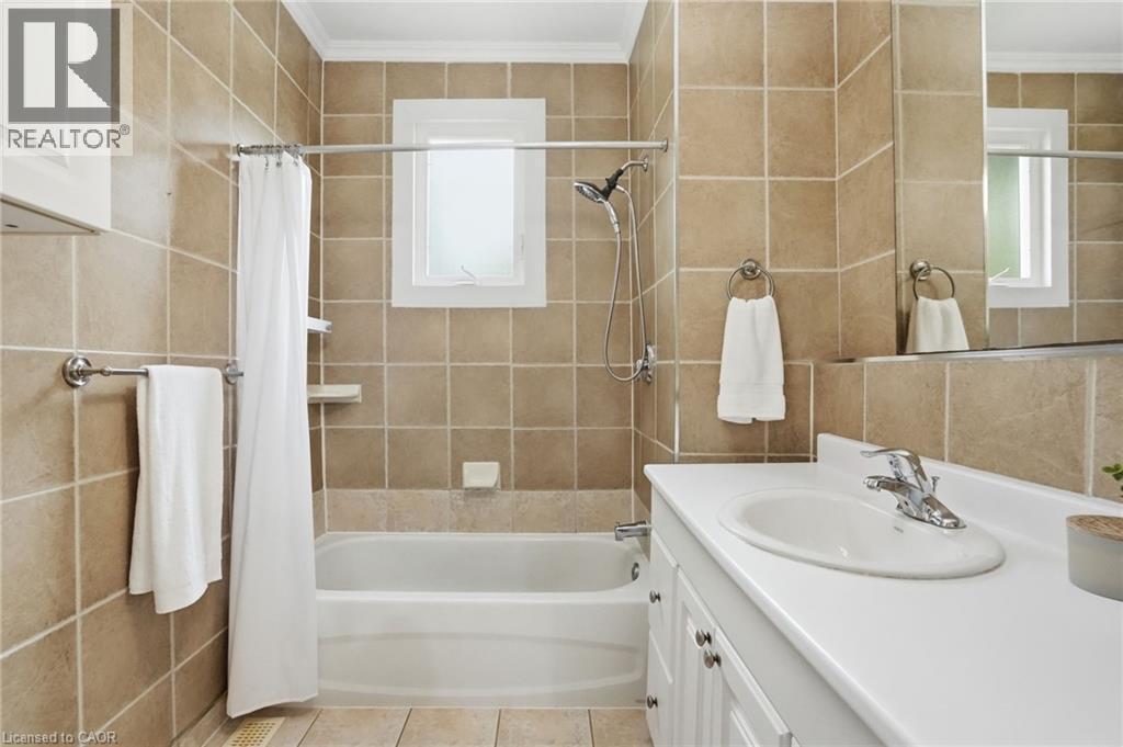 55 East 32nd Street, Hamilton, Ontario  L8V 3R7 - Photo 20 - 40841556