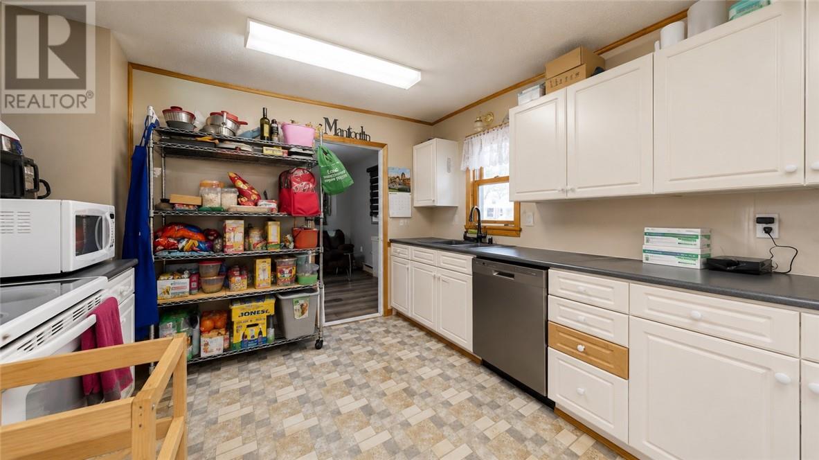 12 Nixon Street, Mindemoya, Ontario  P0P 1S0 - Photo 17 - 2128714