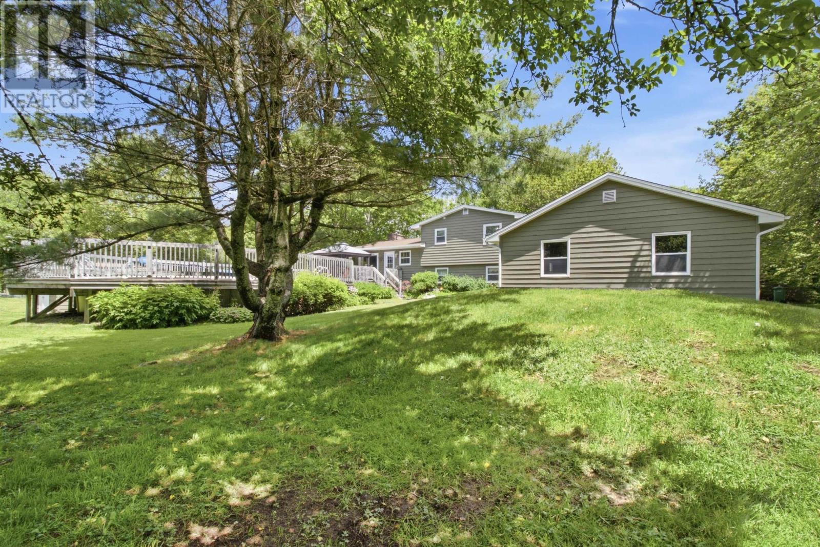 16 Mohawk Street, Hammonds Plains, Nova Scotia  B4B 1M7 - Photo 7 - 202615659