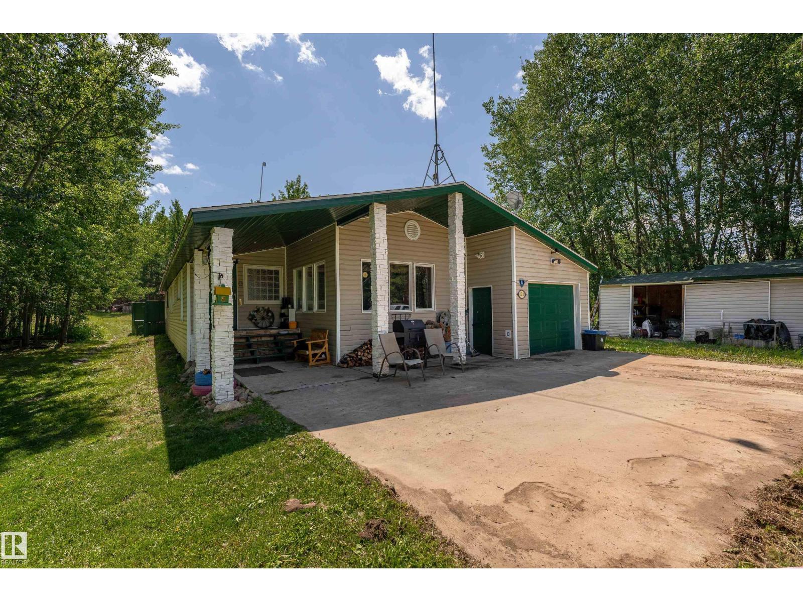 #125 54126 RGE ROAD 30, Rural Lac Ste. Anne County, Alberta