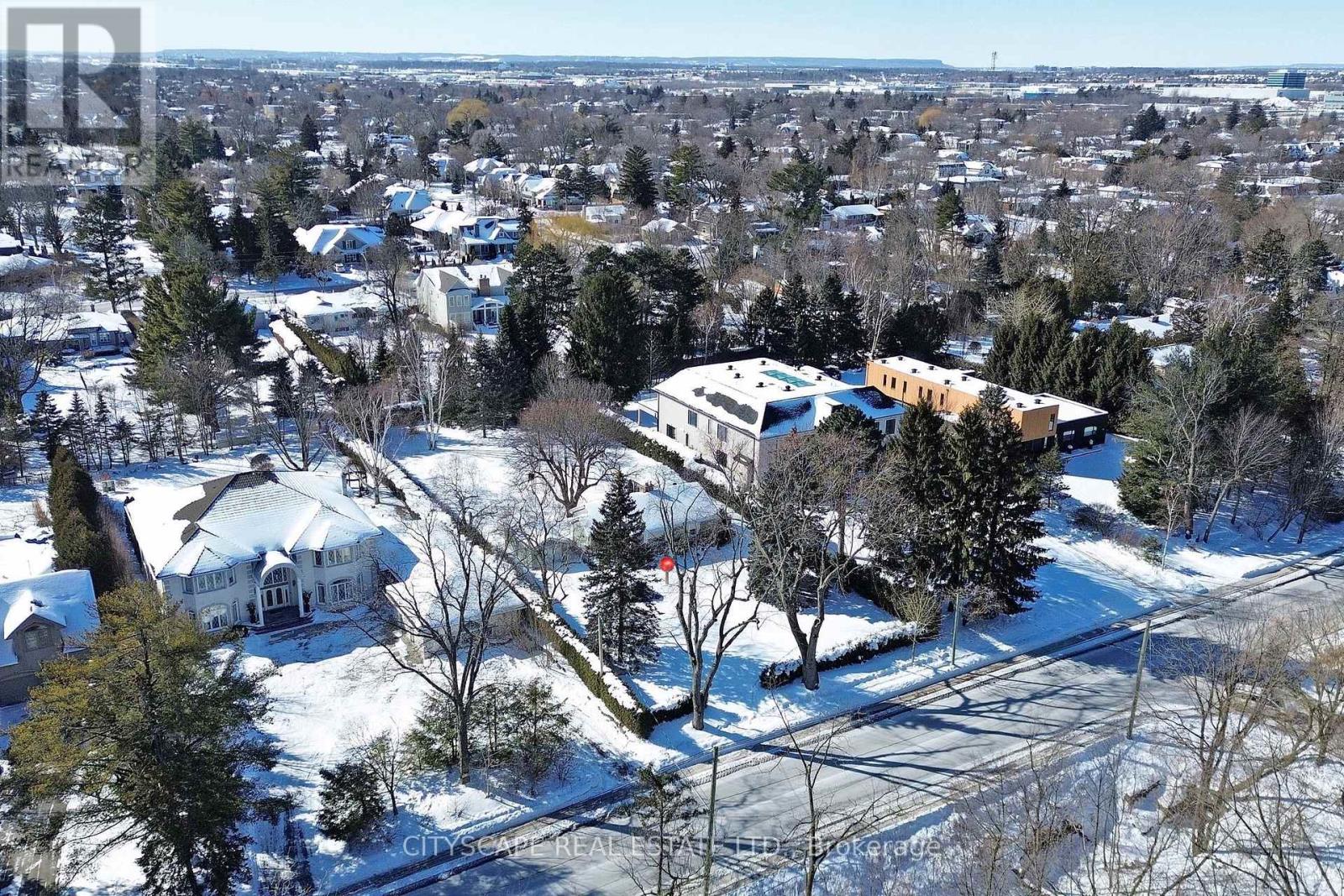 392 Fourth Line, Oakville, Ontario  L6L 5A4 - Photo 18 - W13494402