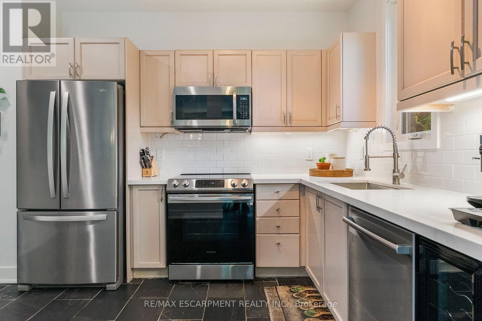 37 - 2243 Turnberry Road, Burlington, Ontario  L7M 4Y5 - Photo 15 - W13494426