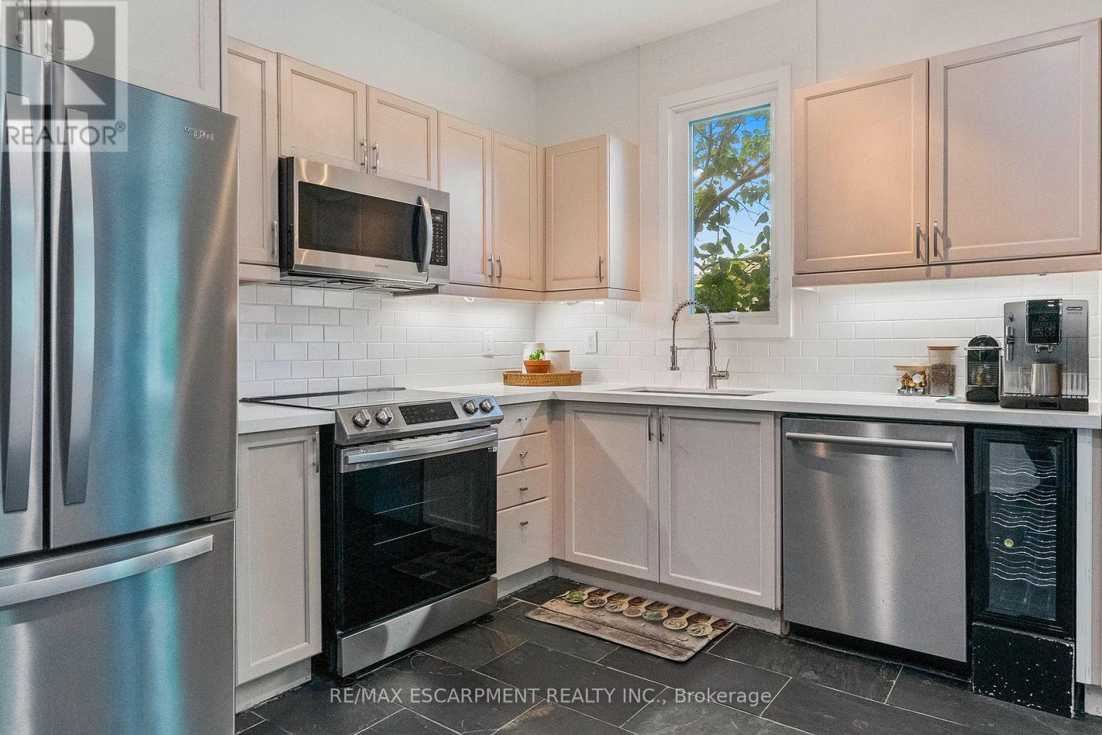 37 - 2243 Turnberry Road, Burlington, Ontario  L7M 4Y5 - Photo 16 - W13494426