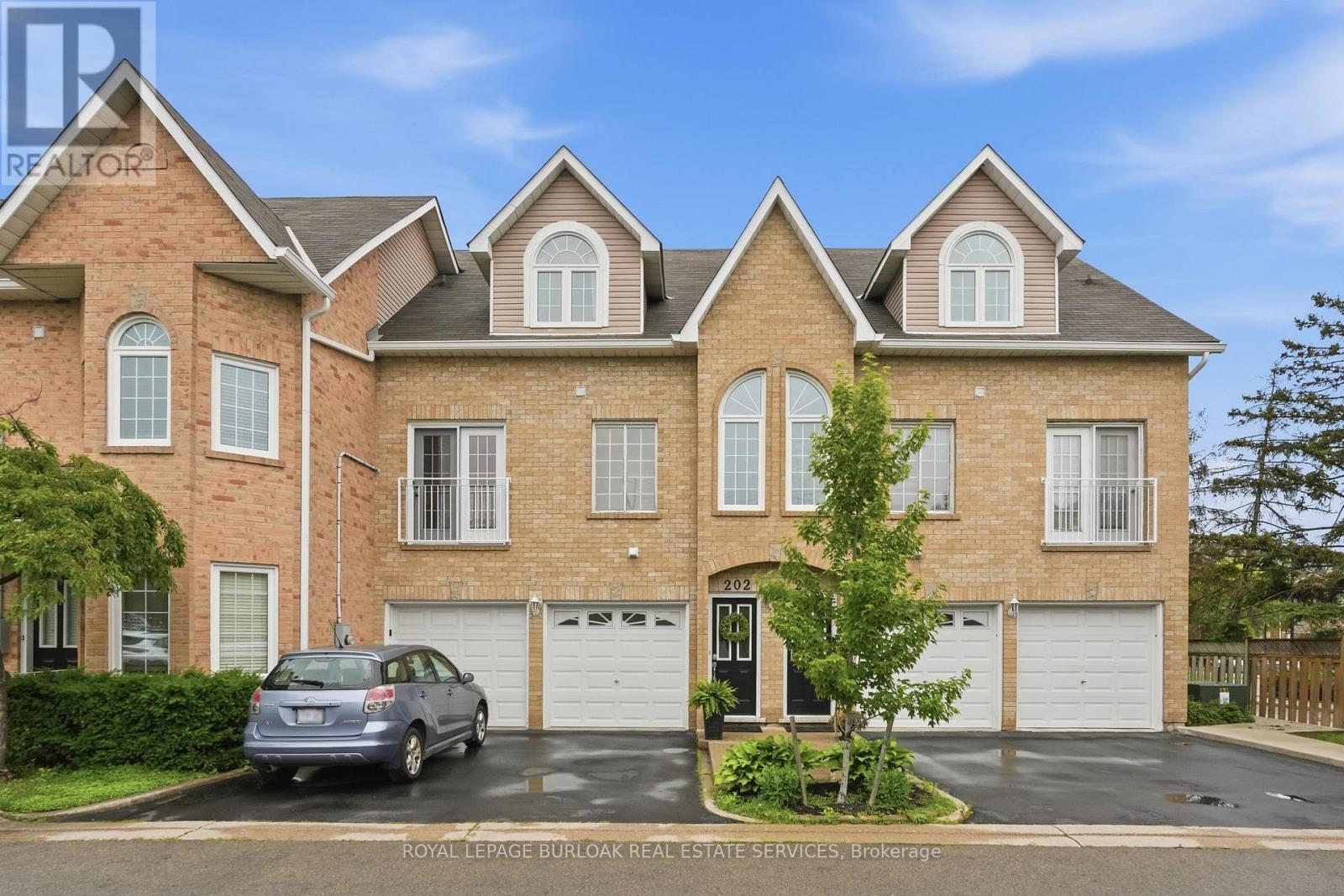 202 - 2055 WALKERS LINE, Burlington, Ontario