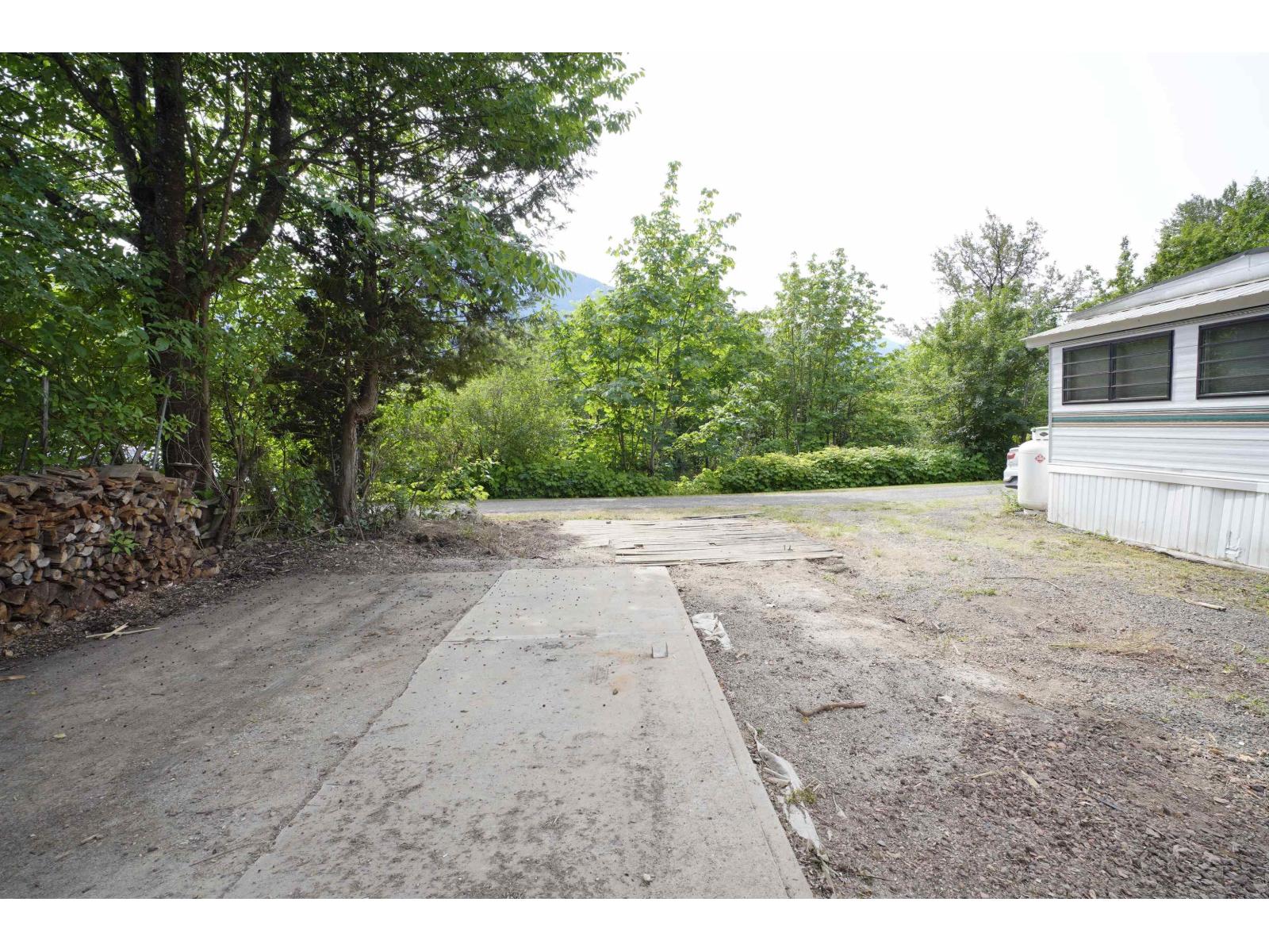 2 30860 Trans Canada Highway, Yale 