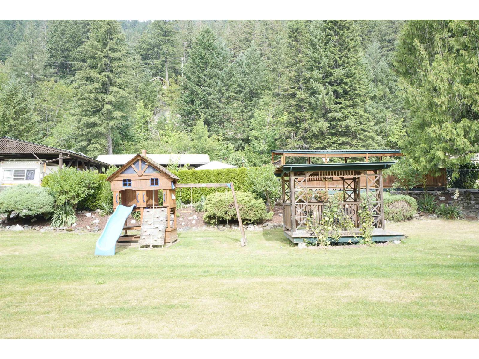 2 30860 Trans Canada Highway, Yale 