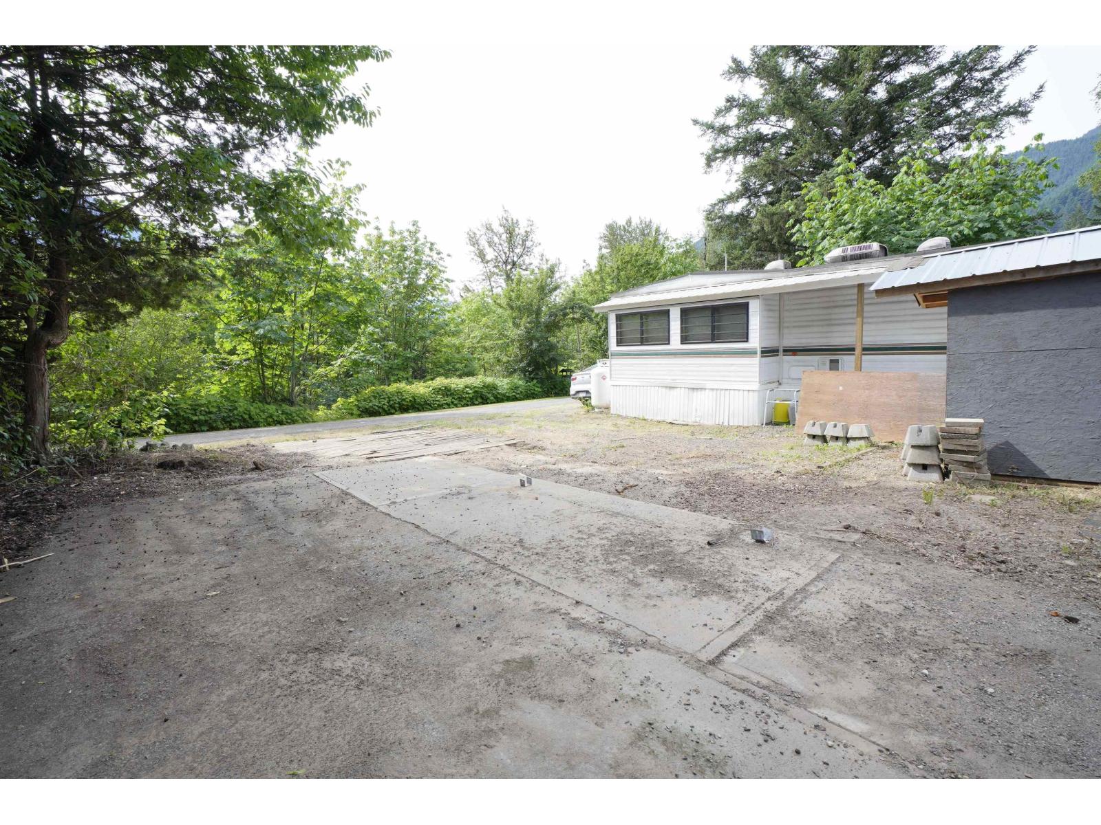 2 30860 Trans Canada Highway, Yale 