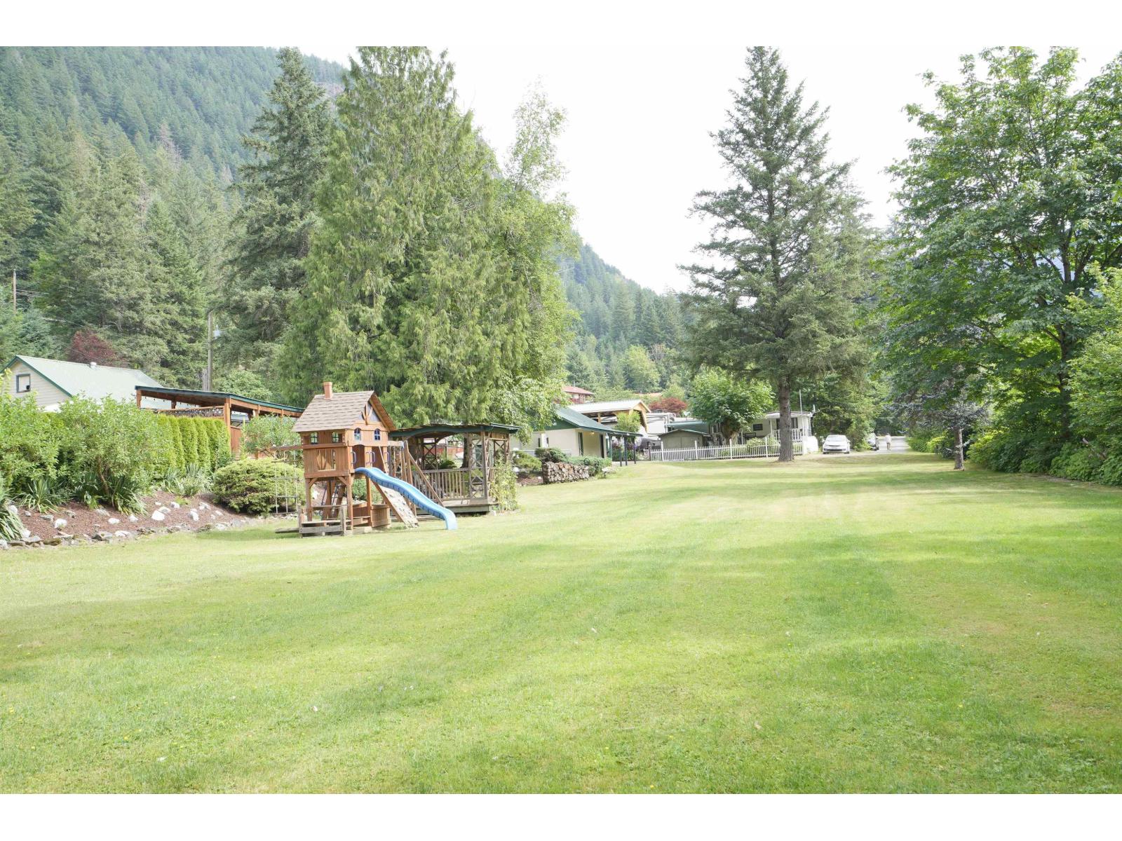 2 30860 Trans Canada Highway, Yale 