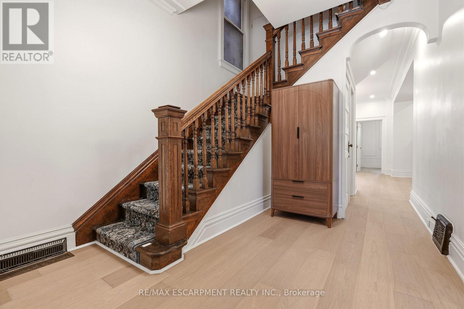 131 Markland Street, Hamilton, Ontario  L8P 2K3 - Photo 7 - X13494398