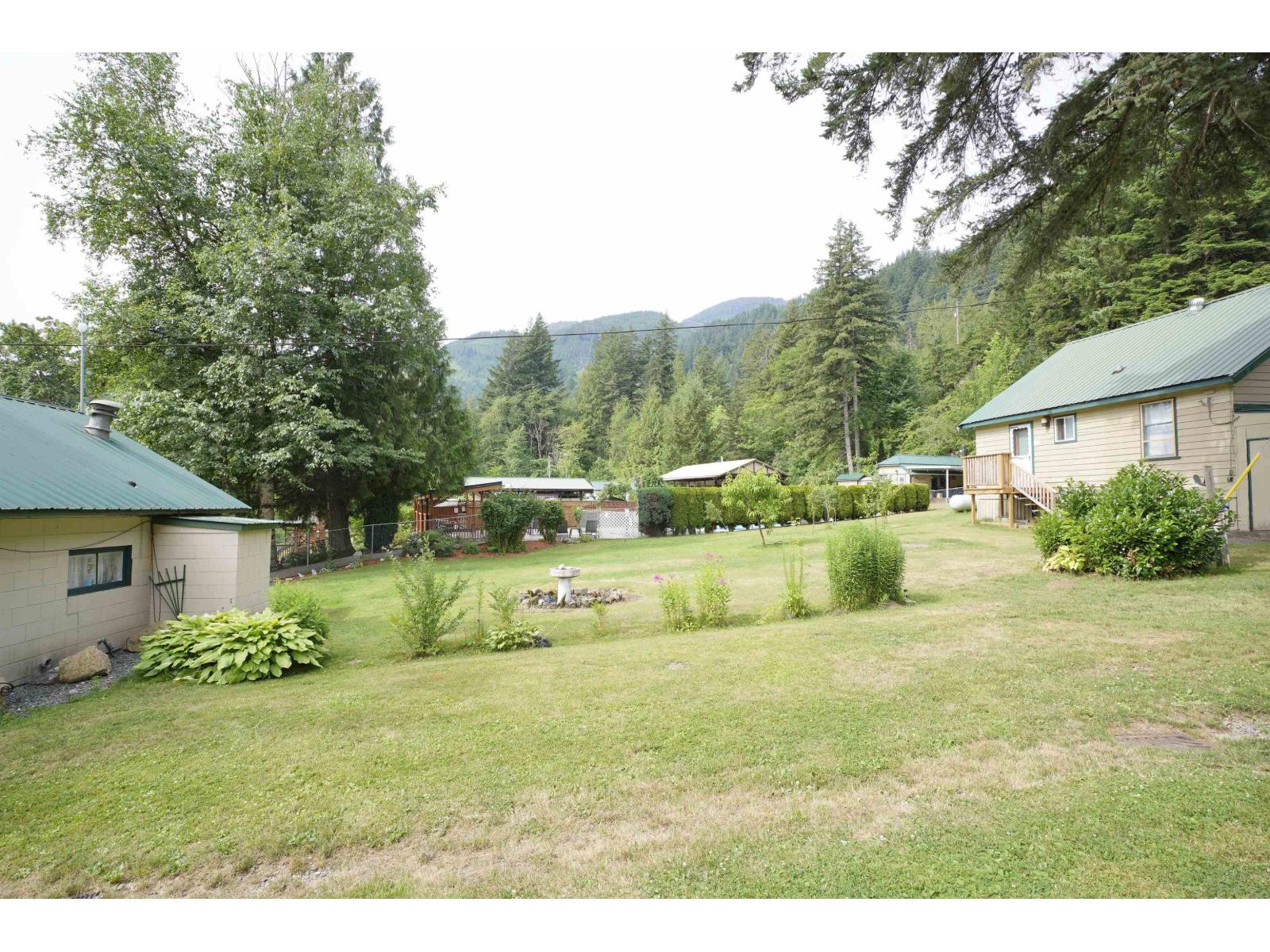 2 30860 Trans Canada Highway, Yale 