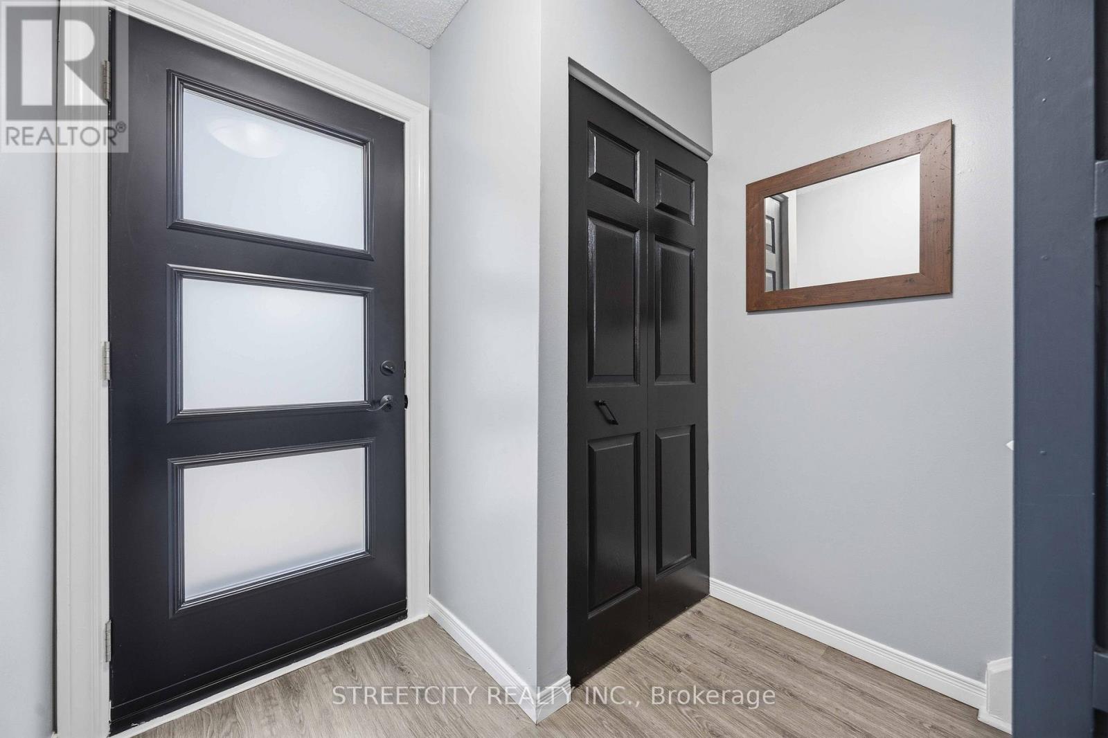 862 Montrose Street, Sarnia, Ontario  N7T 5B7 - Photo 5 - X13494622
