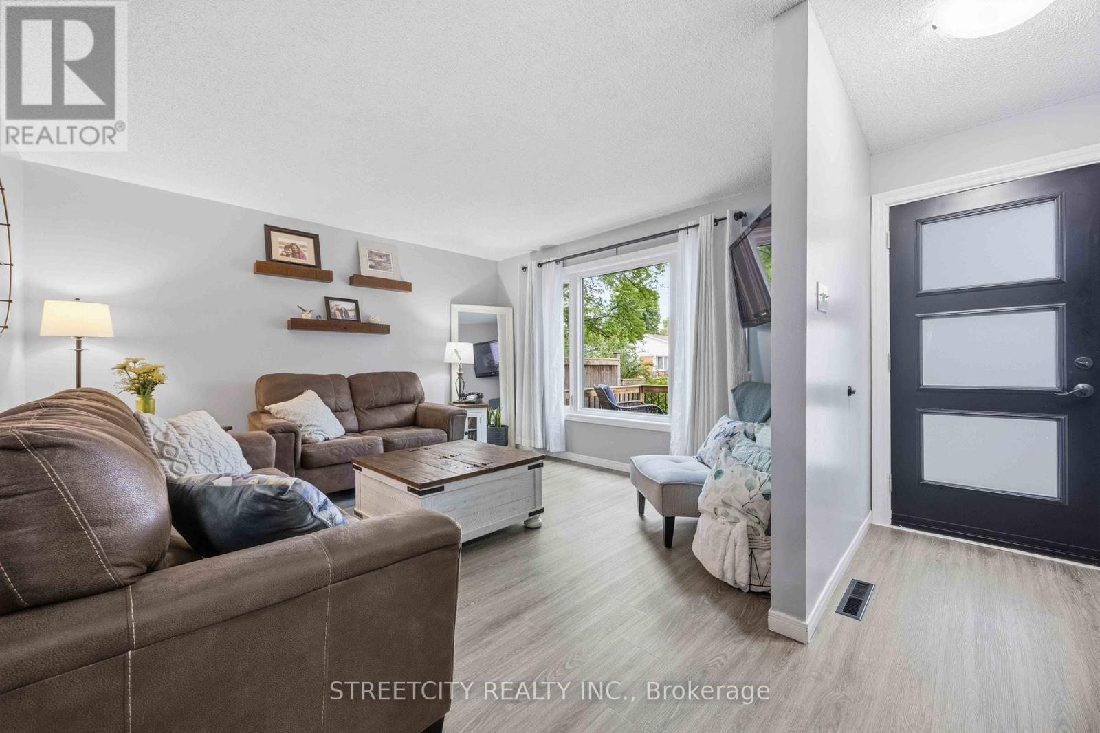 862 Montrose Street, Sarnia, Ontario  N7T 5B7 - Photo 6 - X13494622