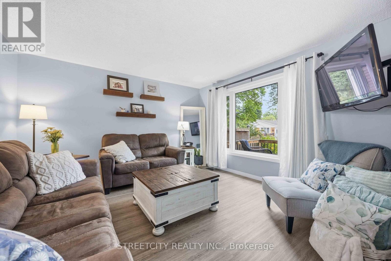 862 Montrose Street, Sarnia, Ontario  N7T 5B7 - Photo 7 - X13494622