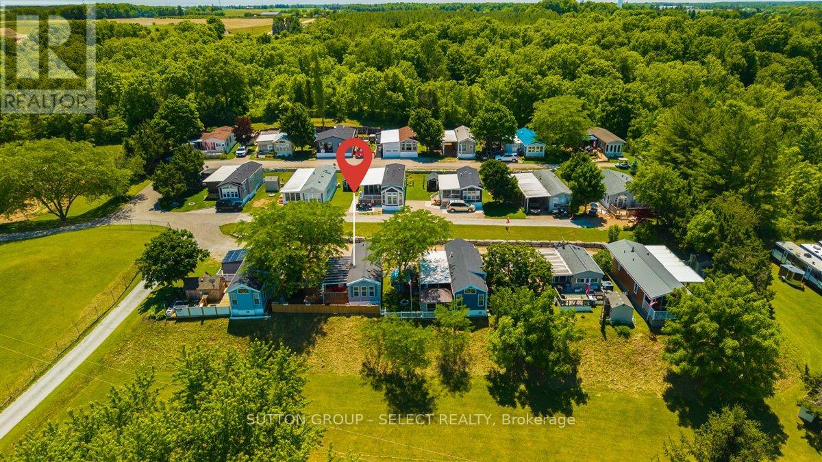 403 - 8685 Rock Glen Road, Lambton Shores, Ontario  N0M 1B0 - Photo 2 - X13494648