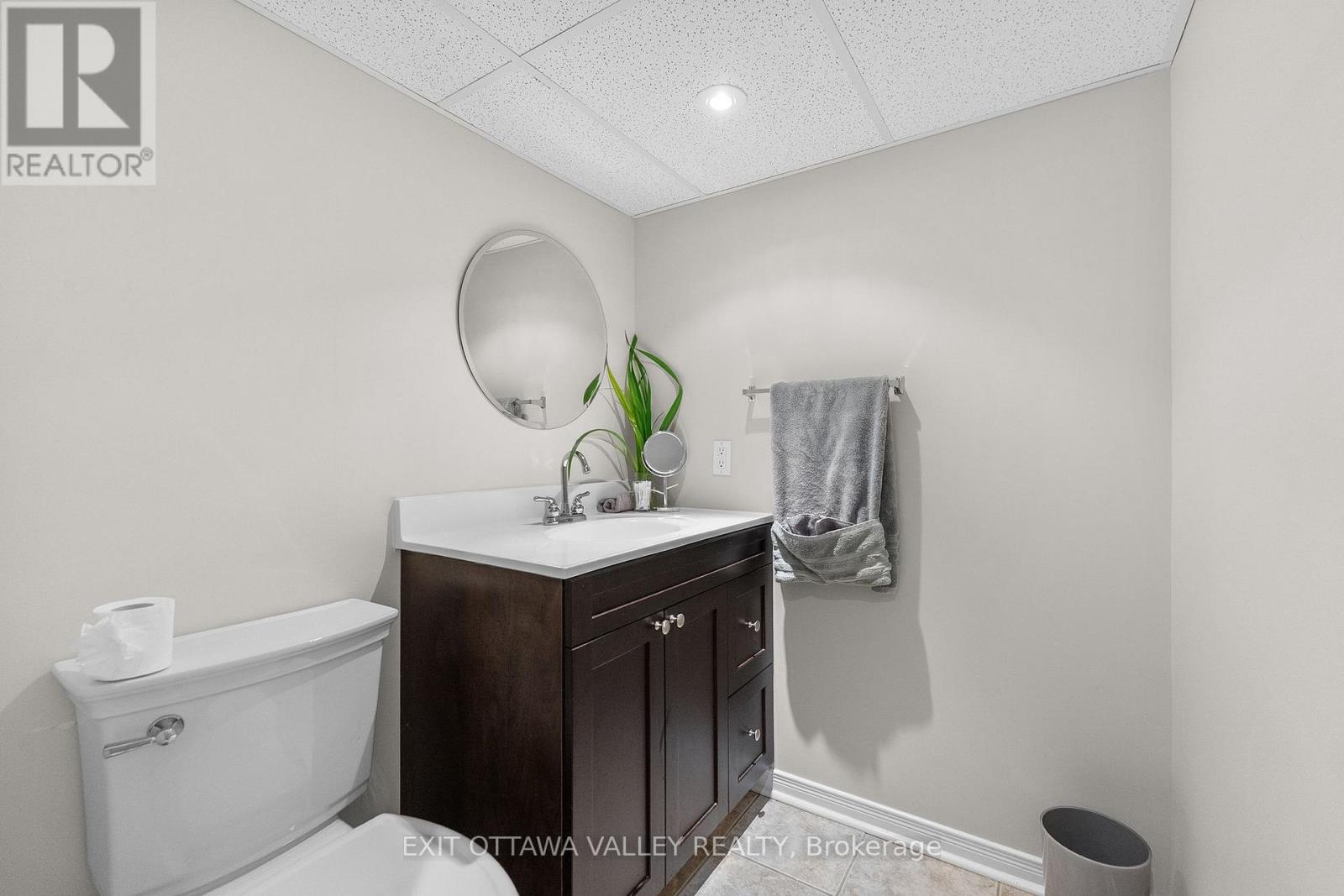 19 Vera Crescent, Whitewater Region, Ontario  K0J 1C0 - Photo 24 - X13494542