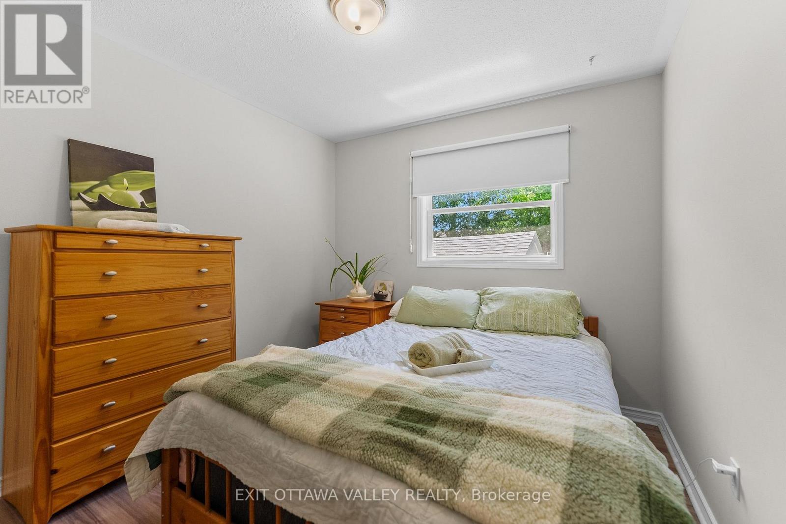 19 Vera Crescent, Whitewater Region, Ontario  K0J 1C0 - Photo 25 - X13494542