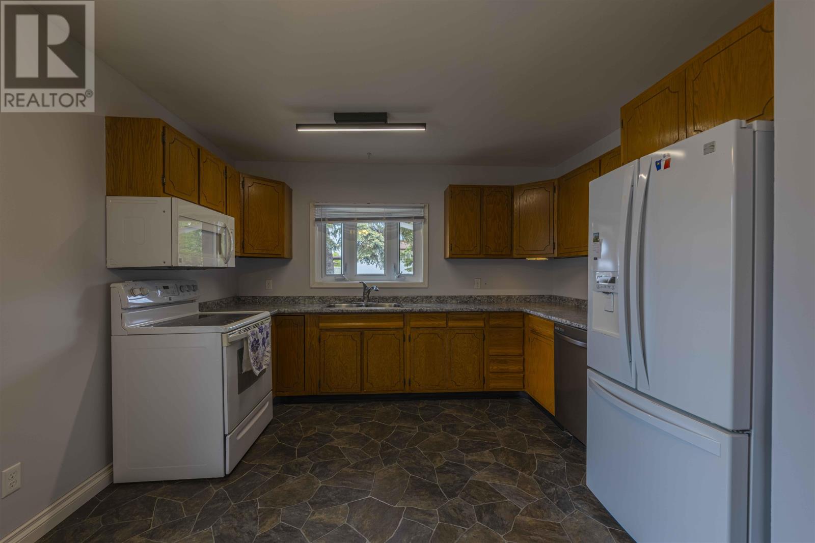 1106 Crawford Ave, Thunder Bay, Ontario  P7E 3C9 - Photo 10 - TB2601569