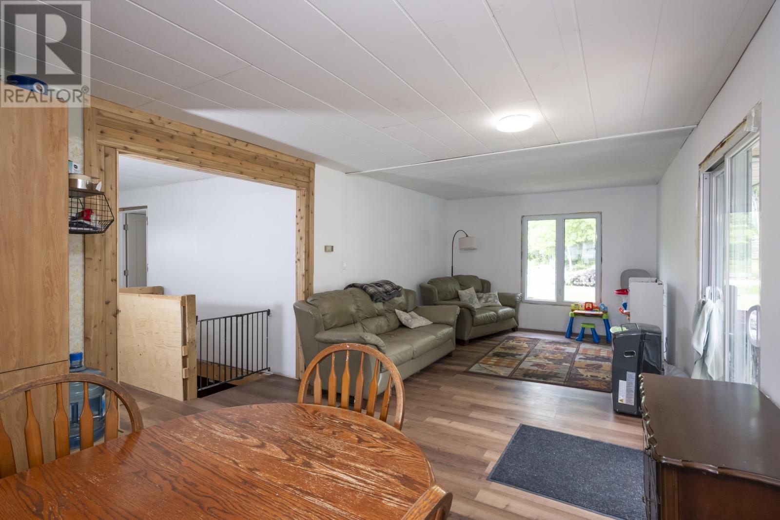 6 Hume Rd W, Kakabeka Falls, Ontario  P0T 1W0 - Photo 11 - TB2601578