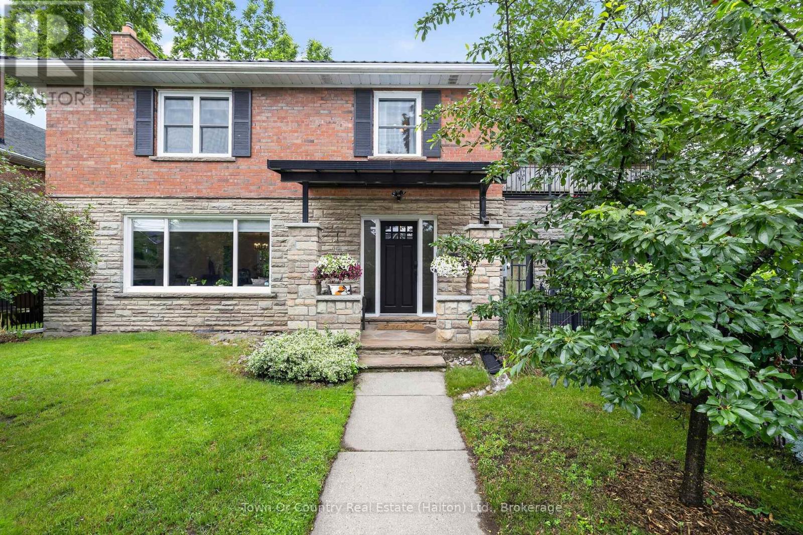 36 Willow Street N, Halton Hills, Ontario  L7J 1Z7 - Photo 5 - W13494576