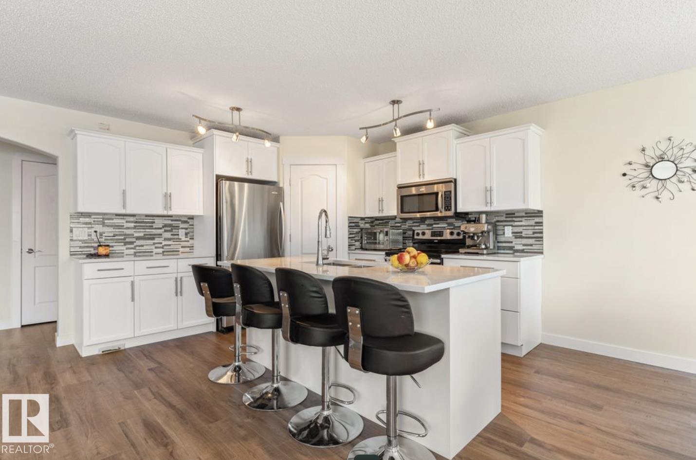 1007 Macewan Cl SW, Edmonton, Alberta  T6W 1K2 - Photo 9 - E4495862