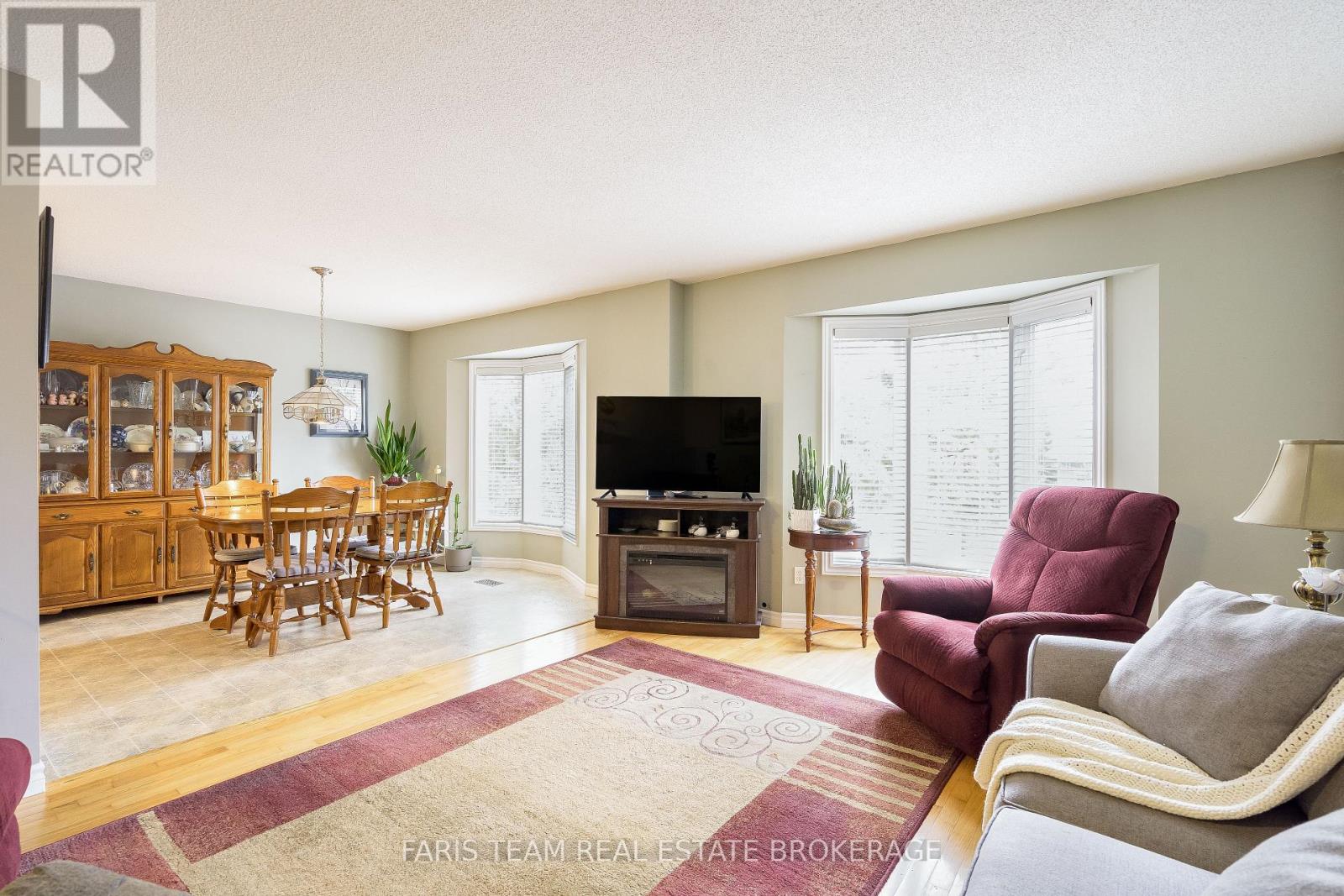 46 Greenwood Avenue, Oro-Medonte, Ontario  L0K 1E0 - Photo 14 - S13235970