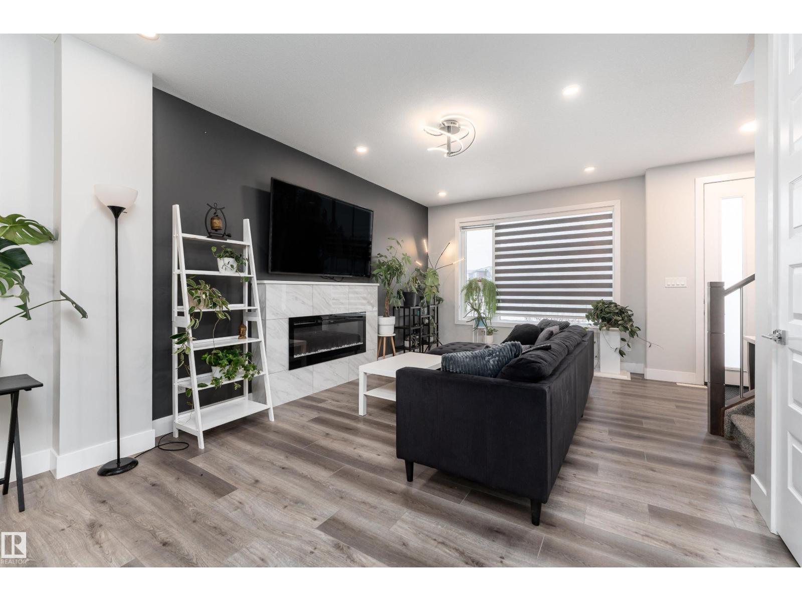 9338 Pear Li SW, Edmonton, Alberta  T6X 2V9 - Photo 5 - E4495870