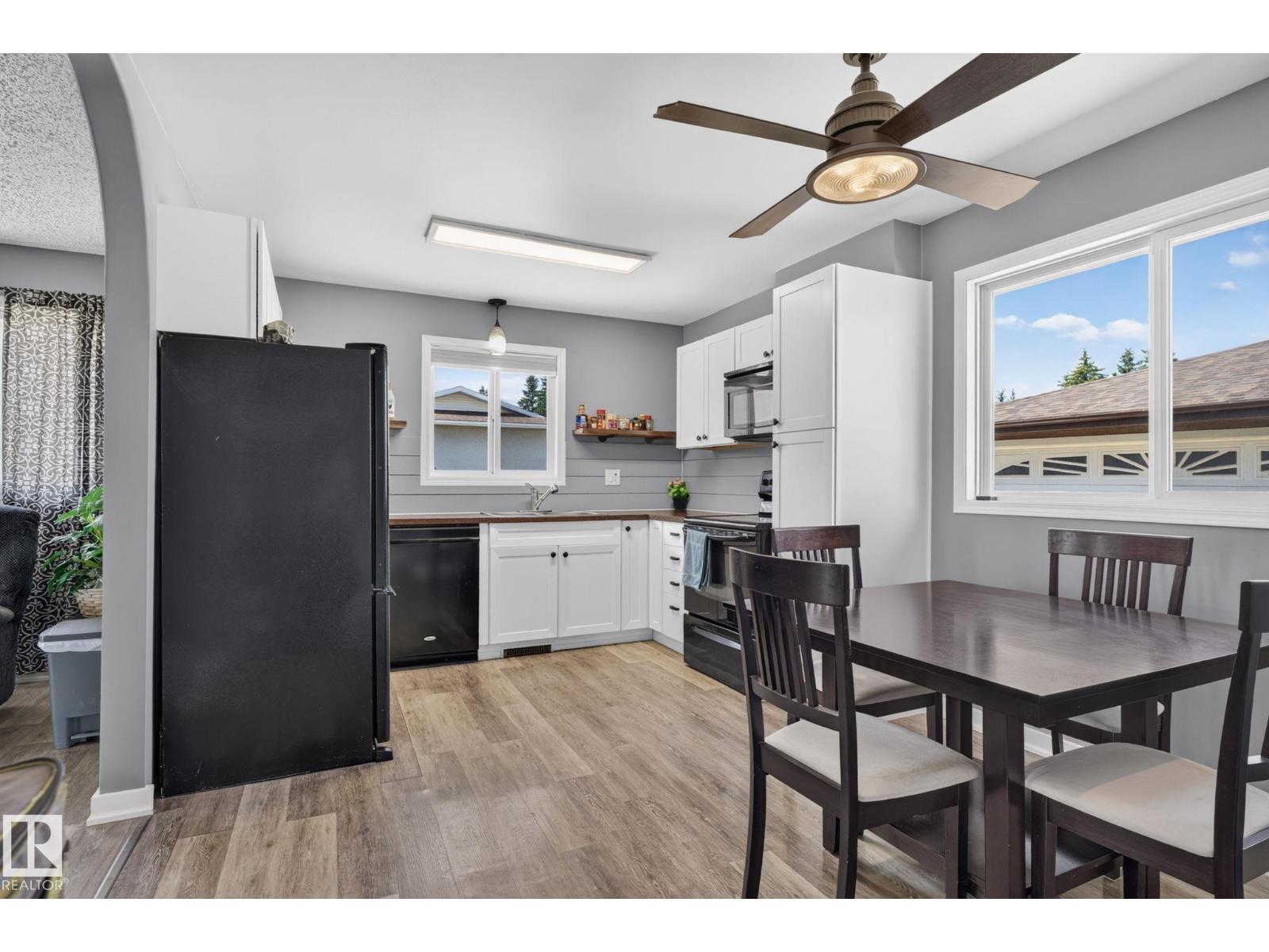 10308 166 Av NW, Edmonton, Alberta  T5X 2G5 - Photo 7 - E4495883