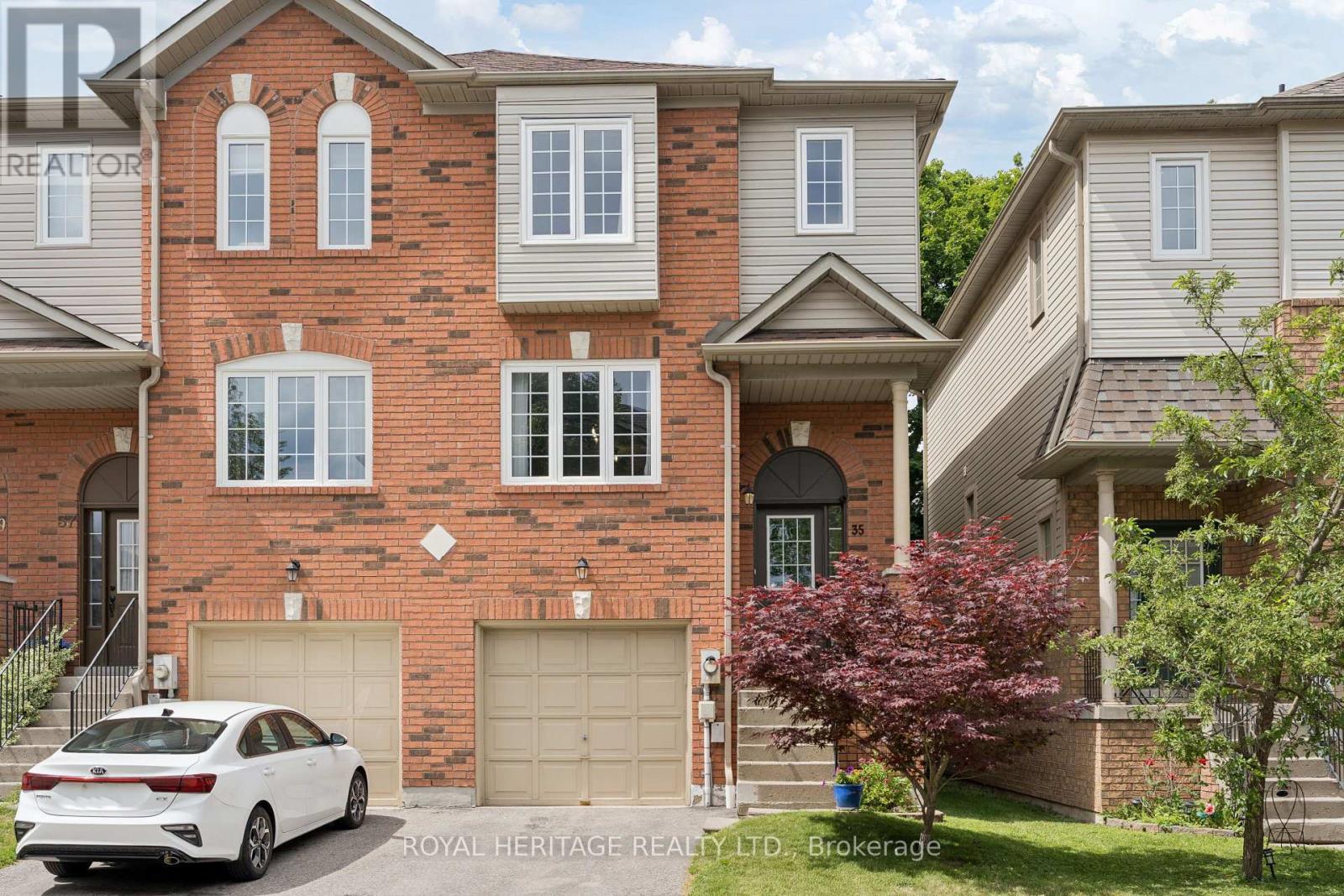 14 - 35 ASPEN PARK WAY, Whitby, Ontario