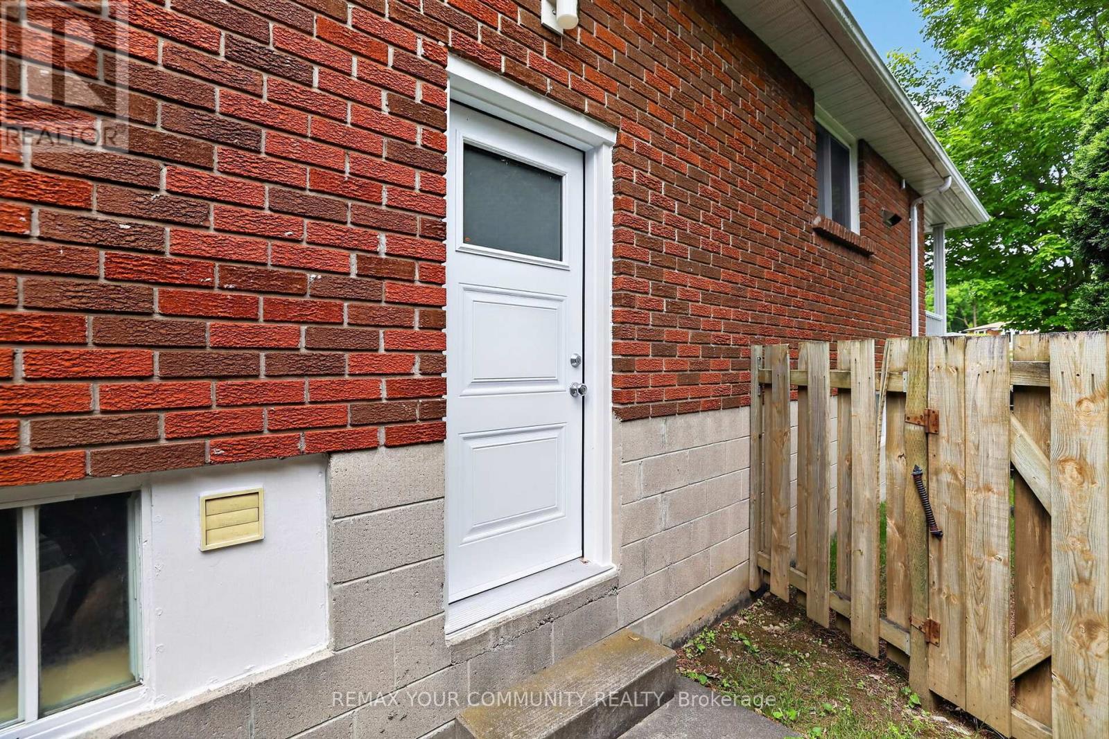 16 Zima Crescent, Bradford West Gwillimbury (Bradford), Ontario  L3Z 1Z7 - Photo 48 - N13494458