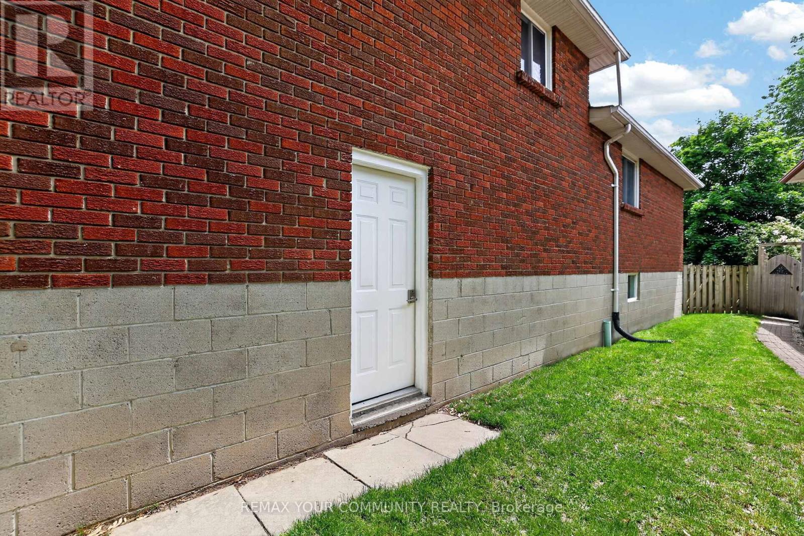 16 Zima Crescent, Bradford West Gwillimbury (Bradford), Ontario  L3Z 1Z7 - Photo 50 - N13494458
