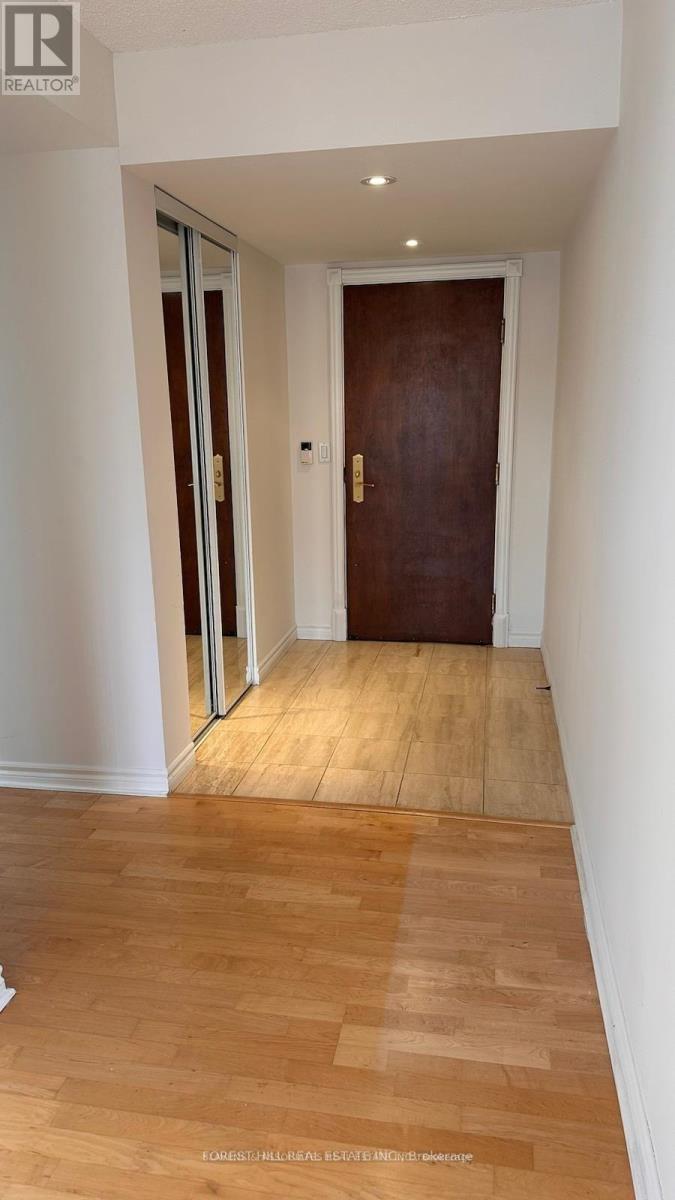 512 - 130 POND DRIVE Markham (Commerce Valley), ON L3T 7W5