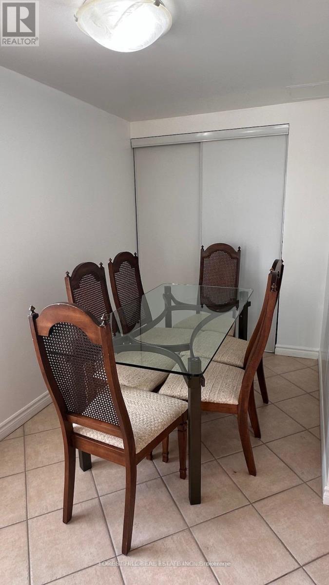 512 - 130 POND DRIVE Markham (Commerce Valley), ON L3T 7W5