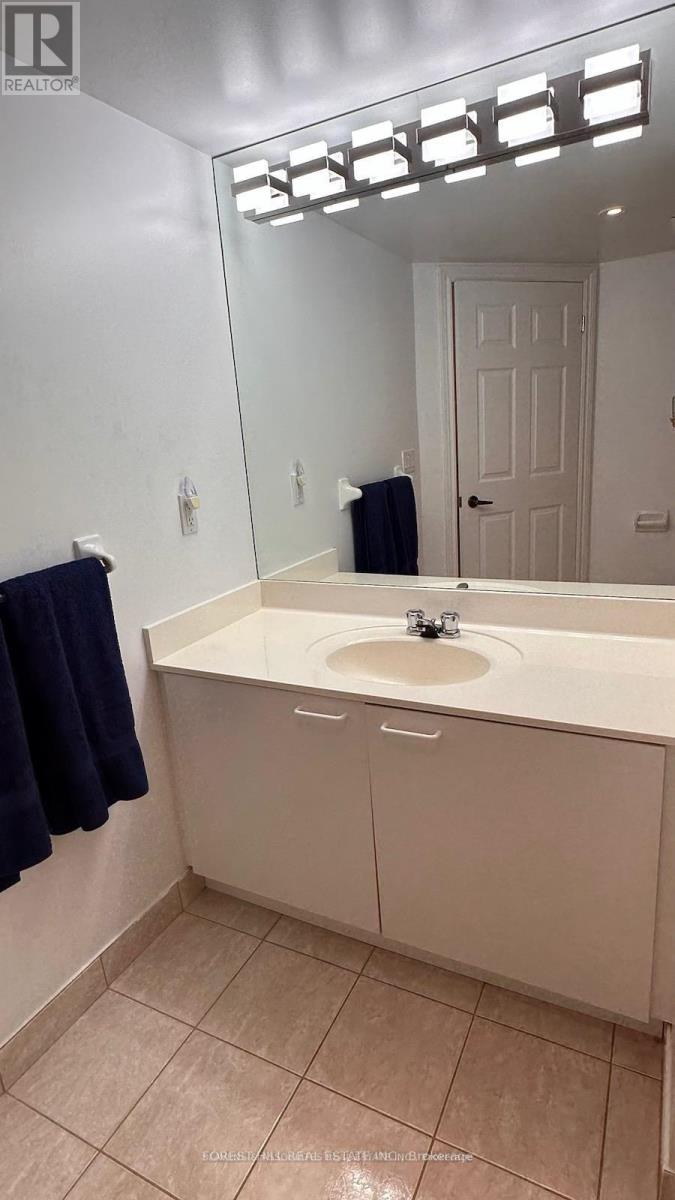 512 - 130 POND DRIVE Markham (Commerce Valley), ON L3T 7W5