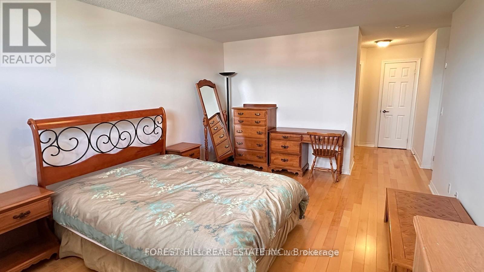 512 - 130 POND DRIVE Markham (Commerce Valley), ON L3T 7W5