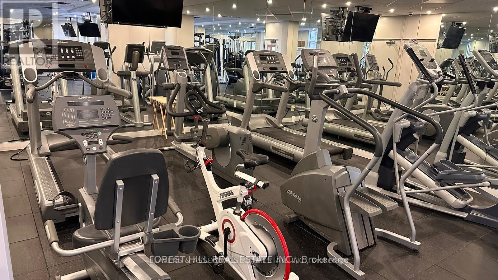 512 - 130 POND DRIVE Markham (Commerce Valley), ON L3T 7W5